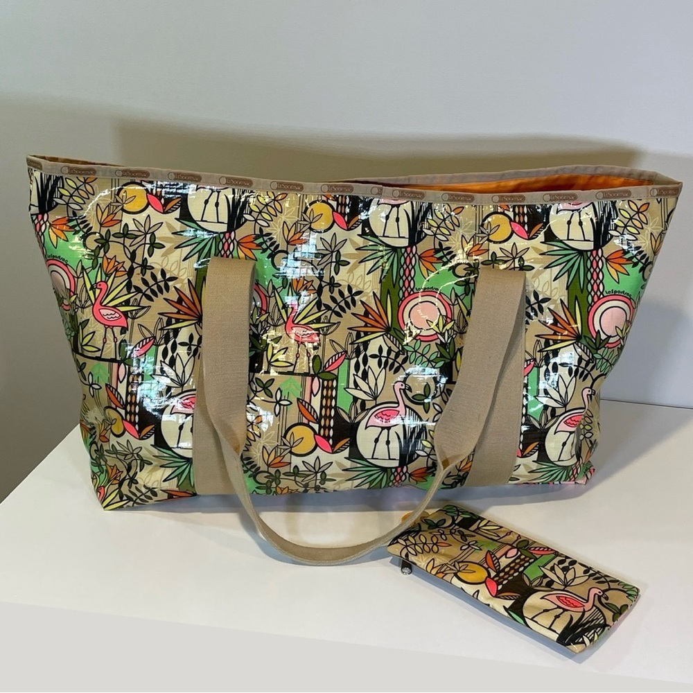 LeSportsac Le SportSac Flamingo XL beach bag & zip pouch with clip summer